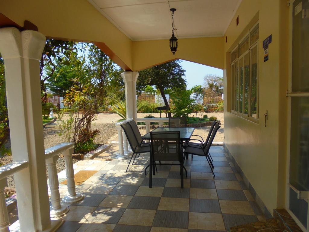 White Rose Lodge Livingstone Esterno foto